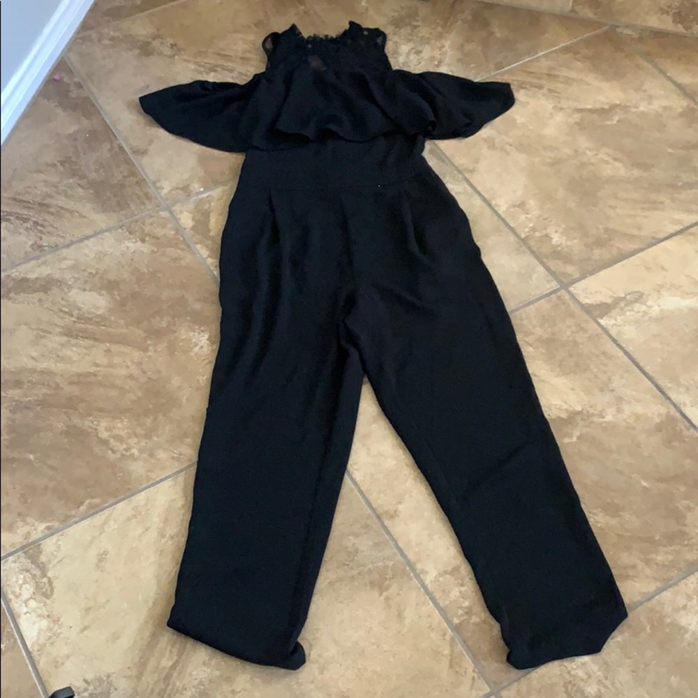 Black laced top romper / off the shoulder detail
